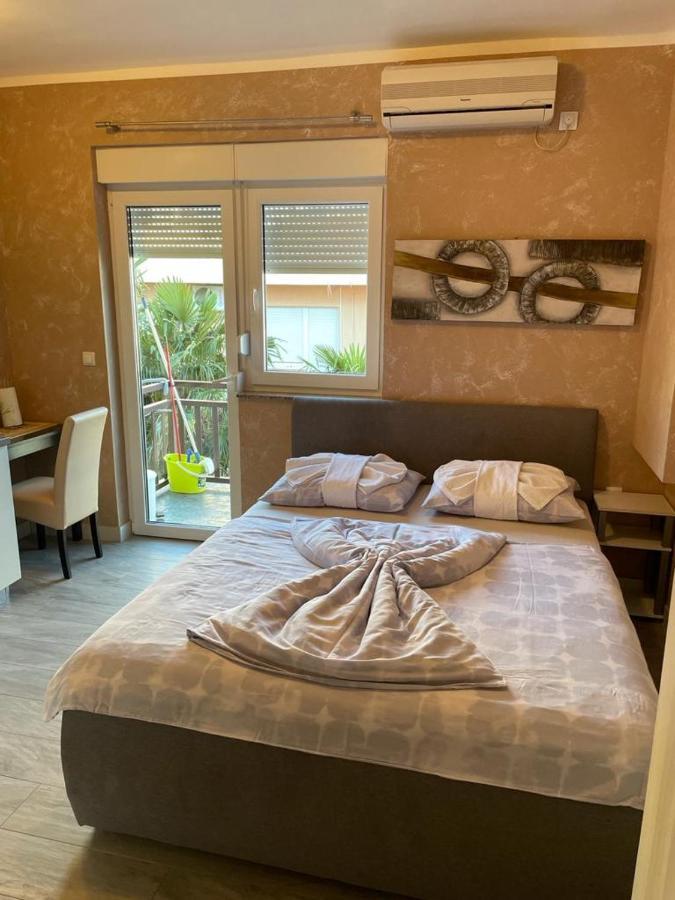 Apartments Maky & Dino Vodice Quarto foto