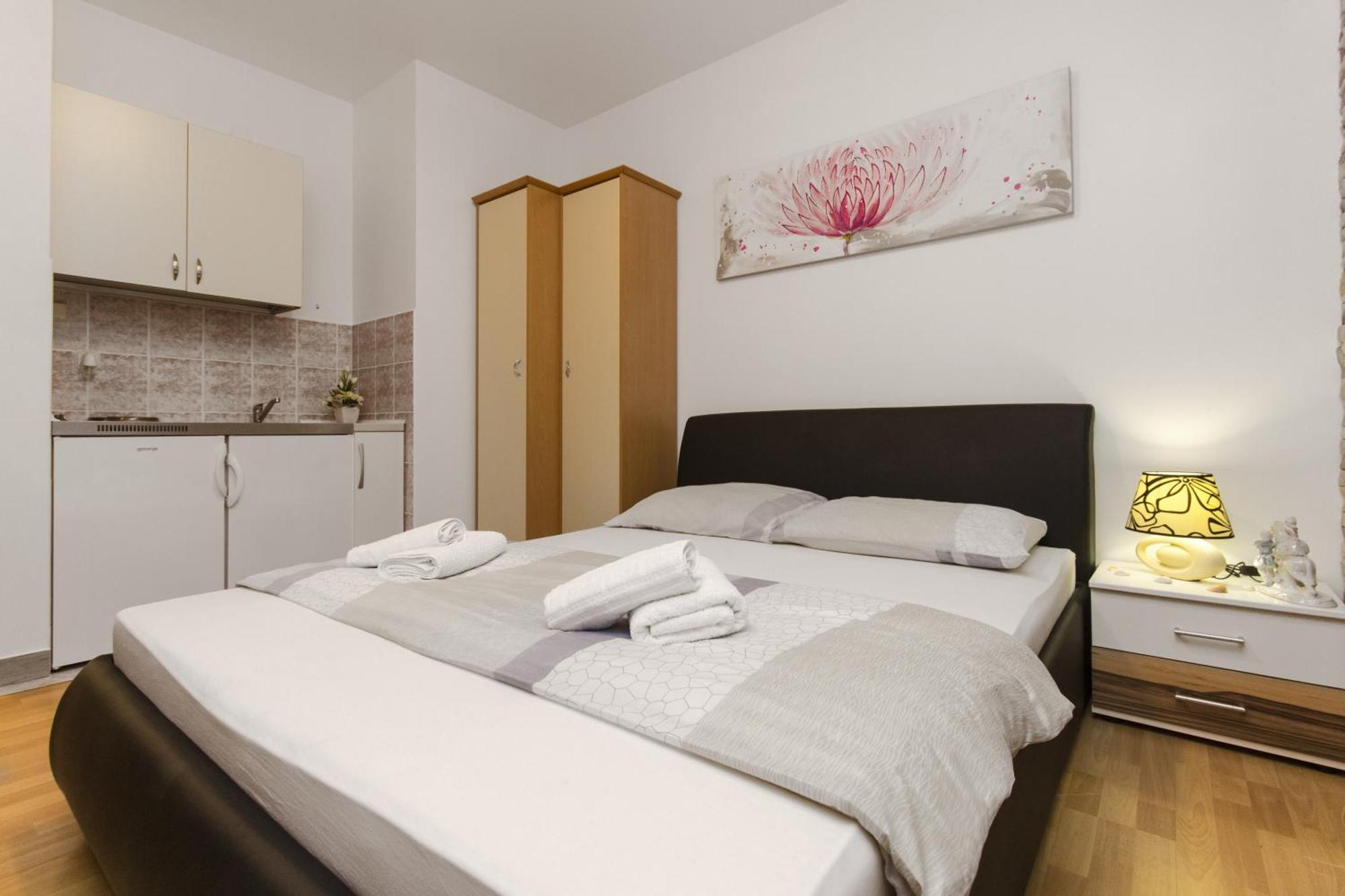 Apartments Maky & Dino Vodice Quarto foto