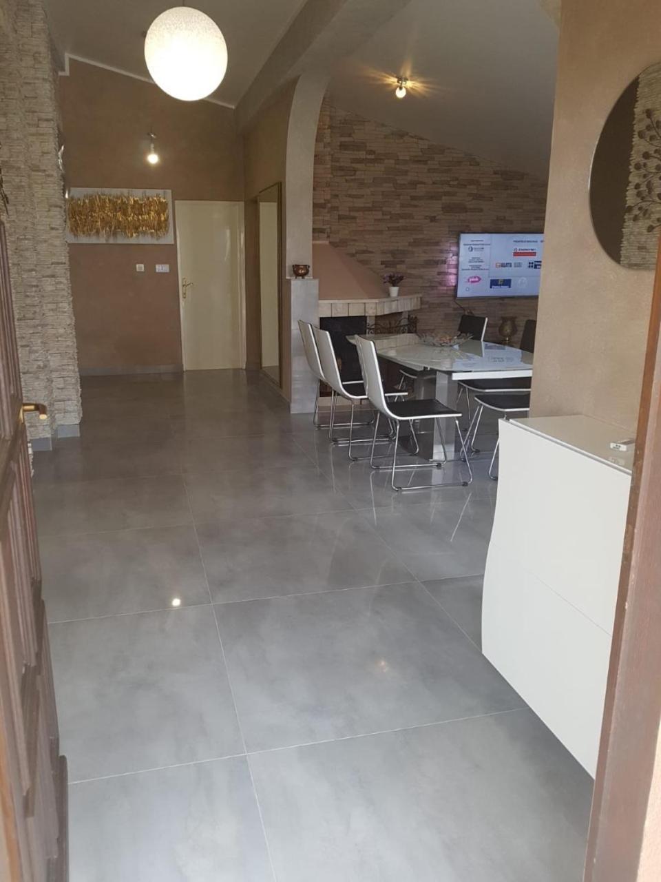 Apartments Maky & Dino Vodice Quarto foto