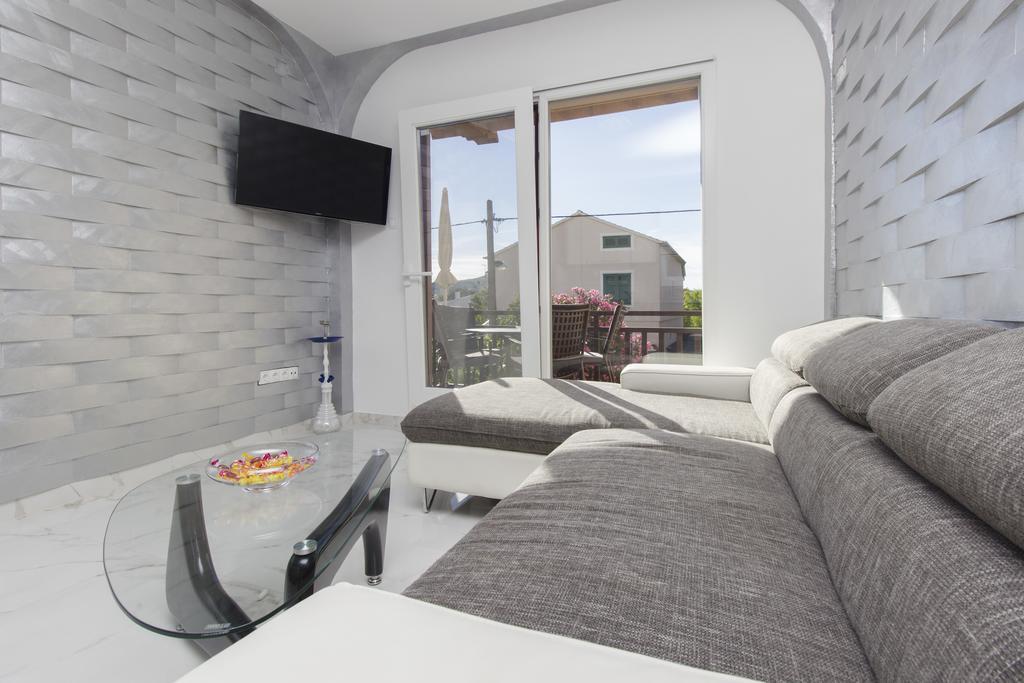 Apartments Maky & Dino Vodice Exterior foto